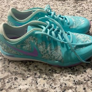 Nike Dual Fusion Cross trainer sneakers size 8 Teal Blue purple like new